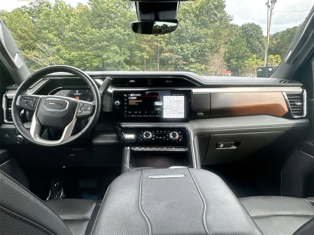 Used 2024 GMC Sierra 3500 Denali w/ Denali Reserve Package image 30