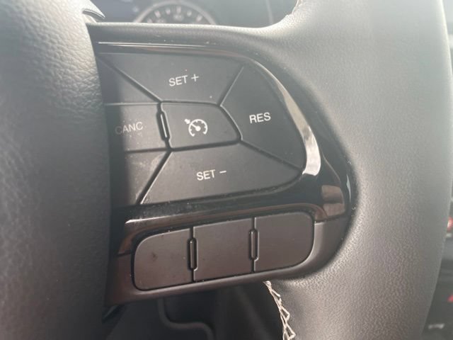 Used 2021 Jeep Renegade Latitude AWD/4WD image 29