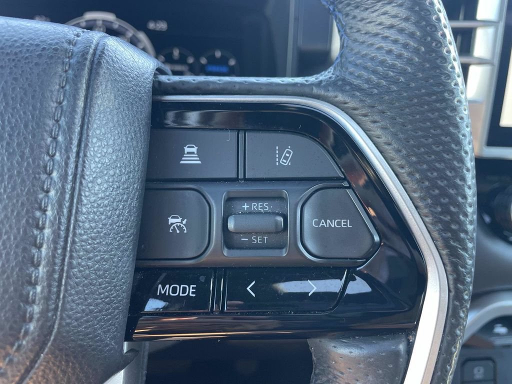 Used 2024 Toyota Sequoia Platinum AWD/4WD image 30