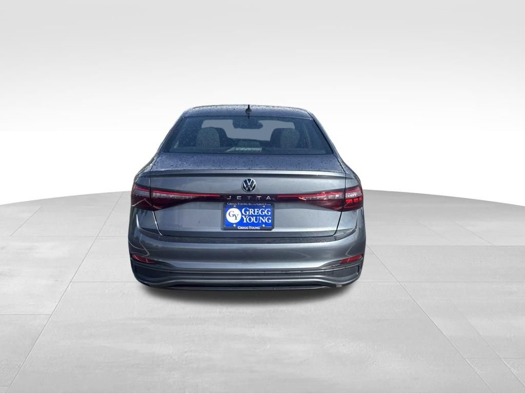 Used 2025 Volkswagen Jetta Sport FWD image 4