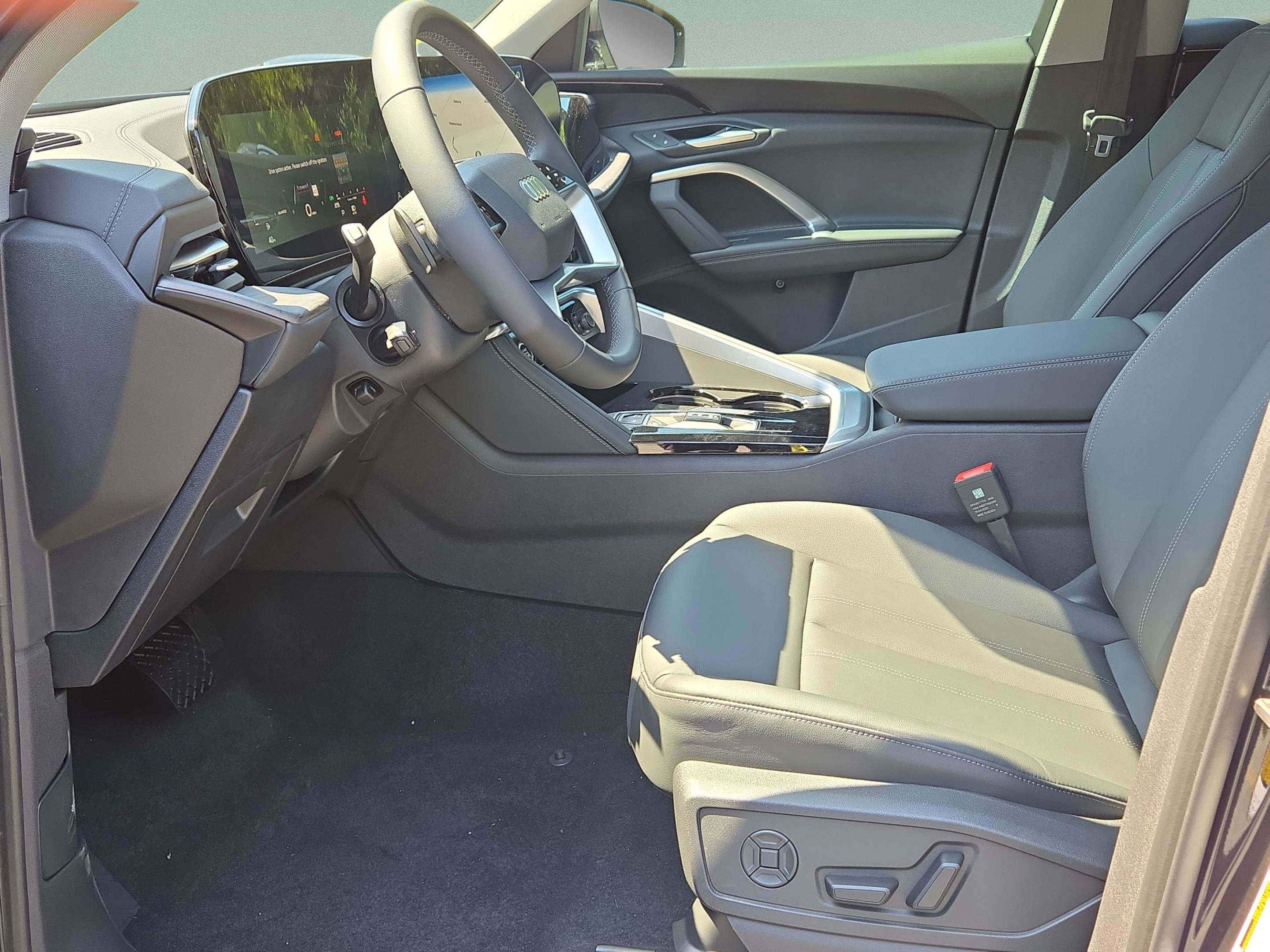 New 2025 Audi Q5 Premium image 39