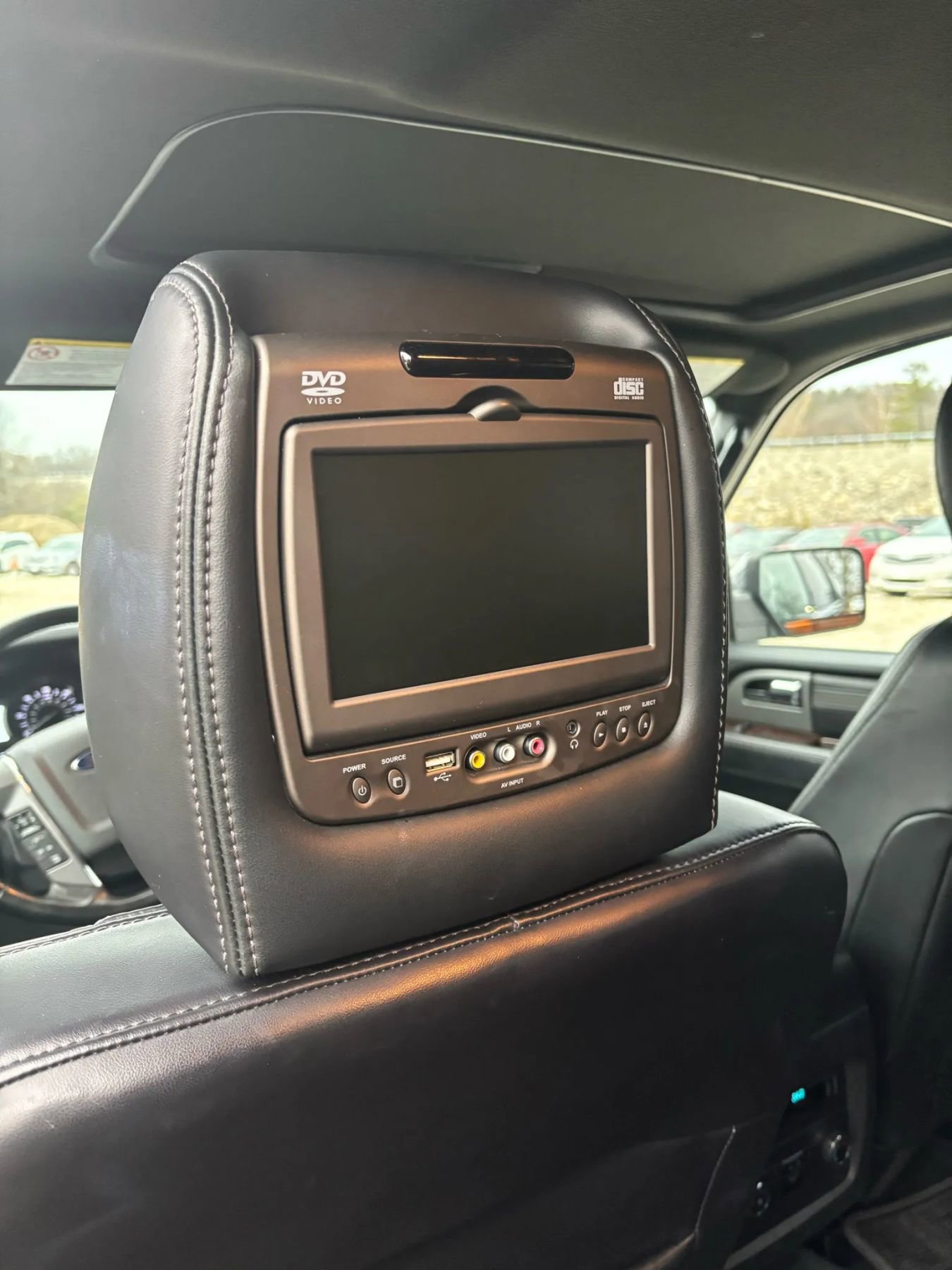 Used 2015 Ford Expedition Platinum image 16