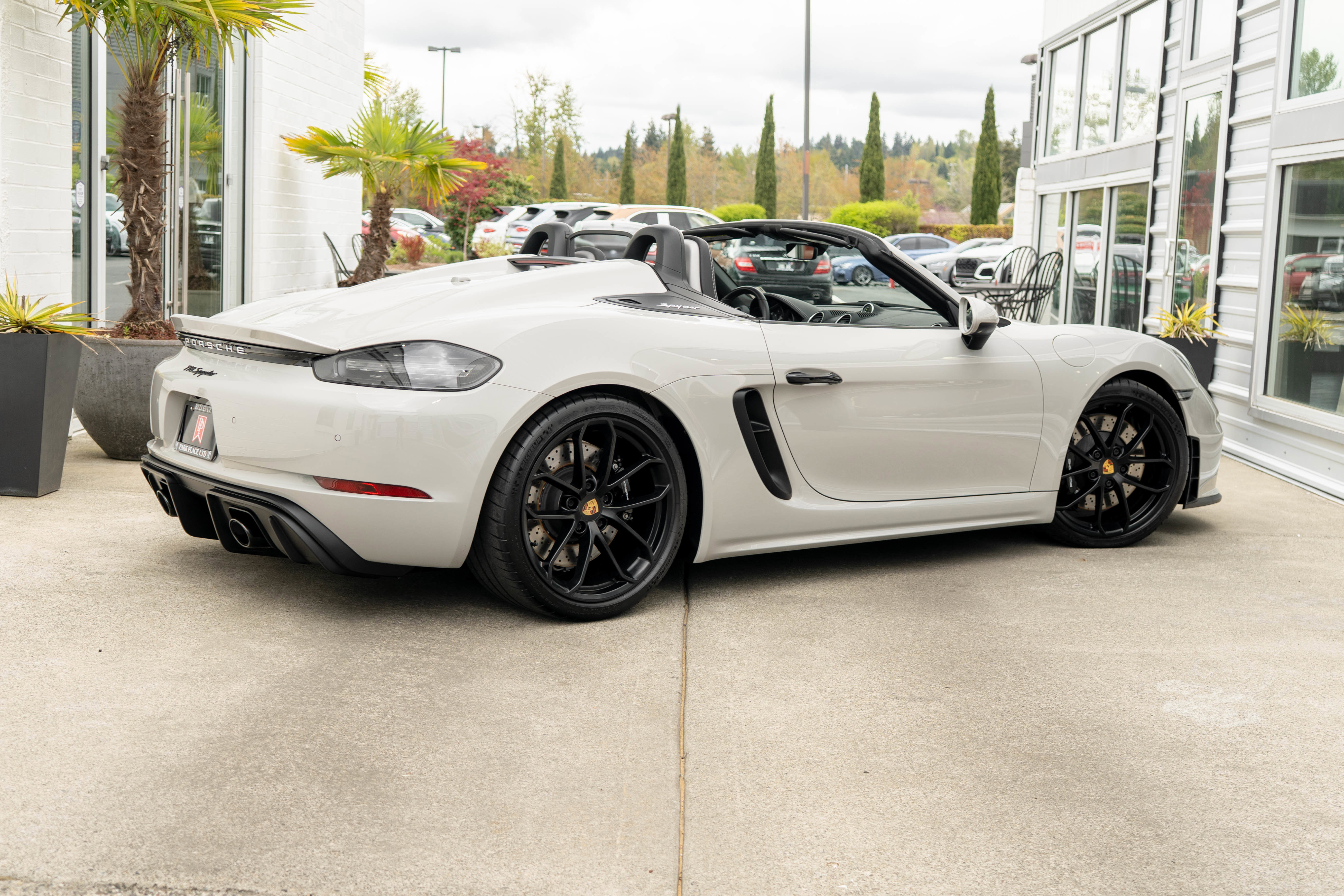 Used 2022 Porsche 718 Boxster Spyder w/ Light Design Package RWD image 7