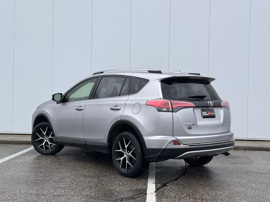 Used 2018 Toyota RAV4 SE w/ Power Extra Value Package AWD/4WD image 3