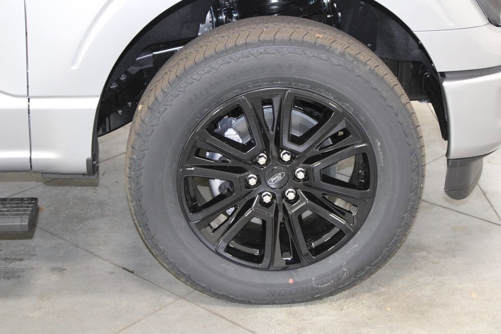 New 2025 Ford F150 Platinum w/ FX4 Off-Road Package image 13