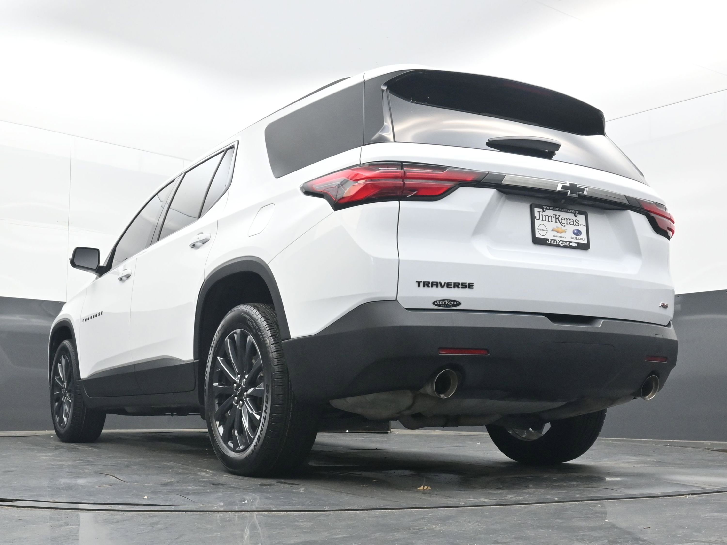 Used 2023 Chevrolet Traverse RS image 29