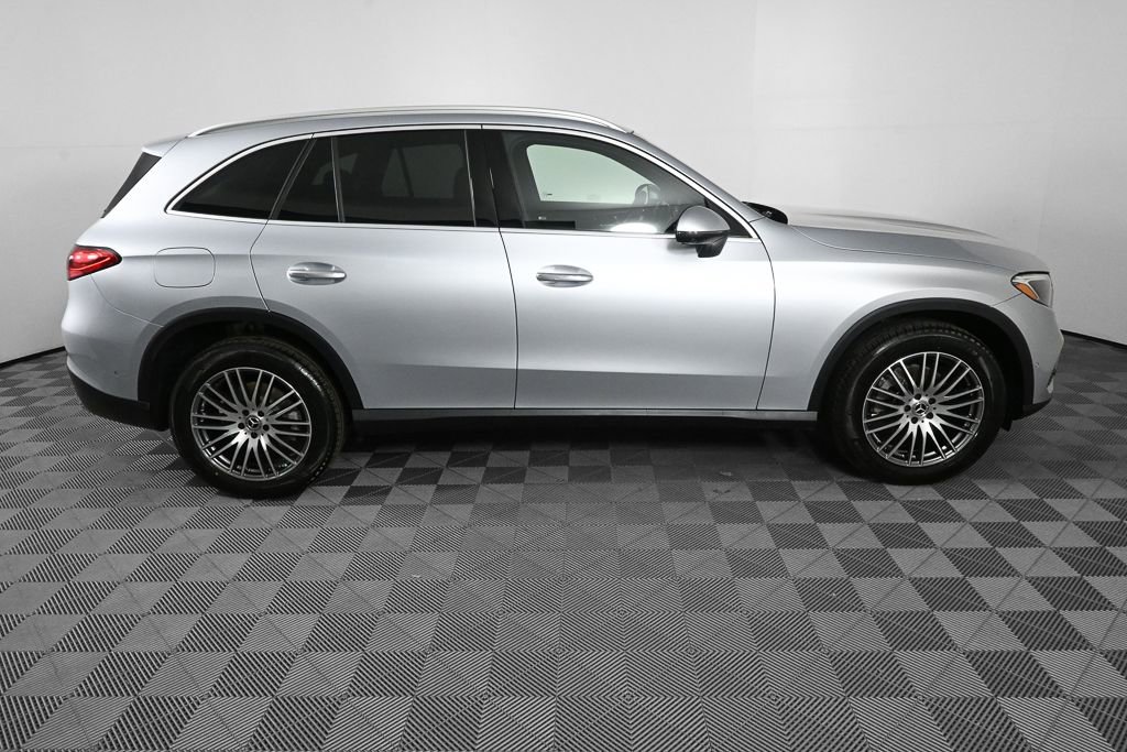 Certified 2025 Mercedes-Benz GLC 300 image 25