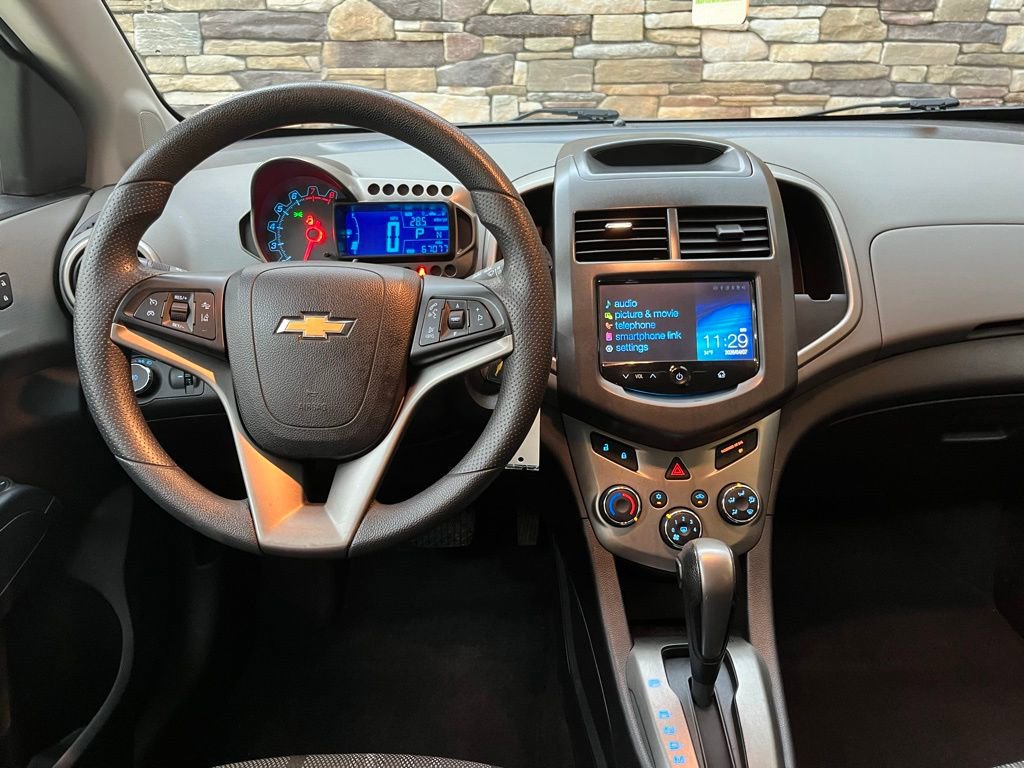 Used 2015 Chevrolet Sonic LT FWD image 18