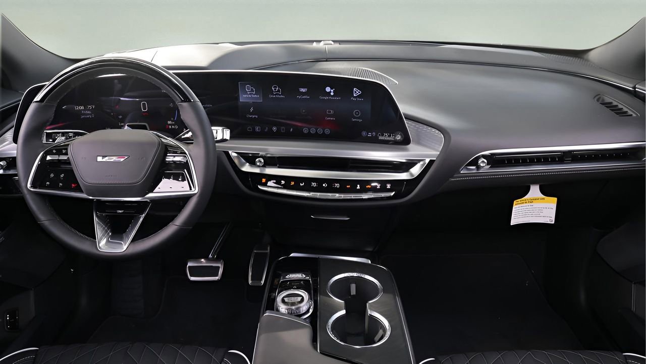 New 2026 Cadillac Lyriq V w/ Exterior Carbon Fiber Package image 14