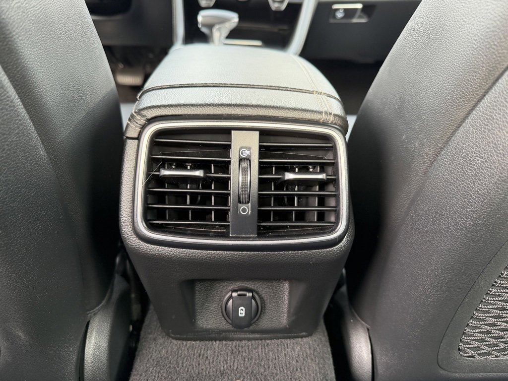 Used 2021 Genesis G70 2.0T image 12