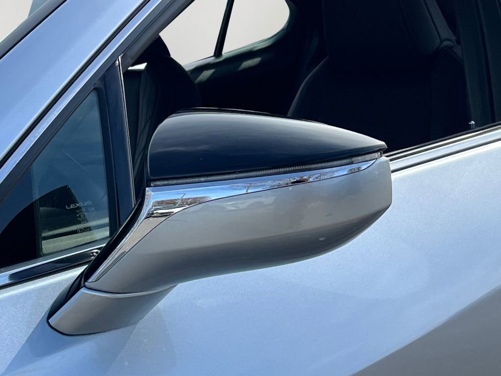 Used 2023 Lexus UX 250h F Sport image 26