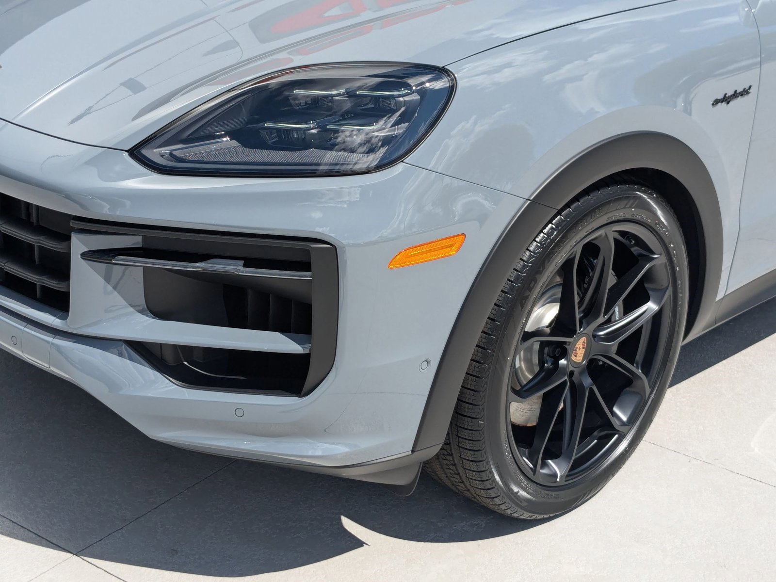 New 2025 Porsche Cayenne S image 12
