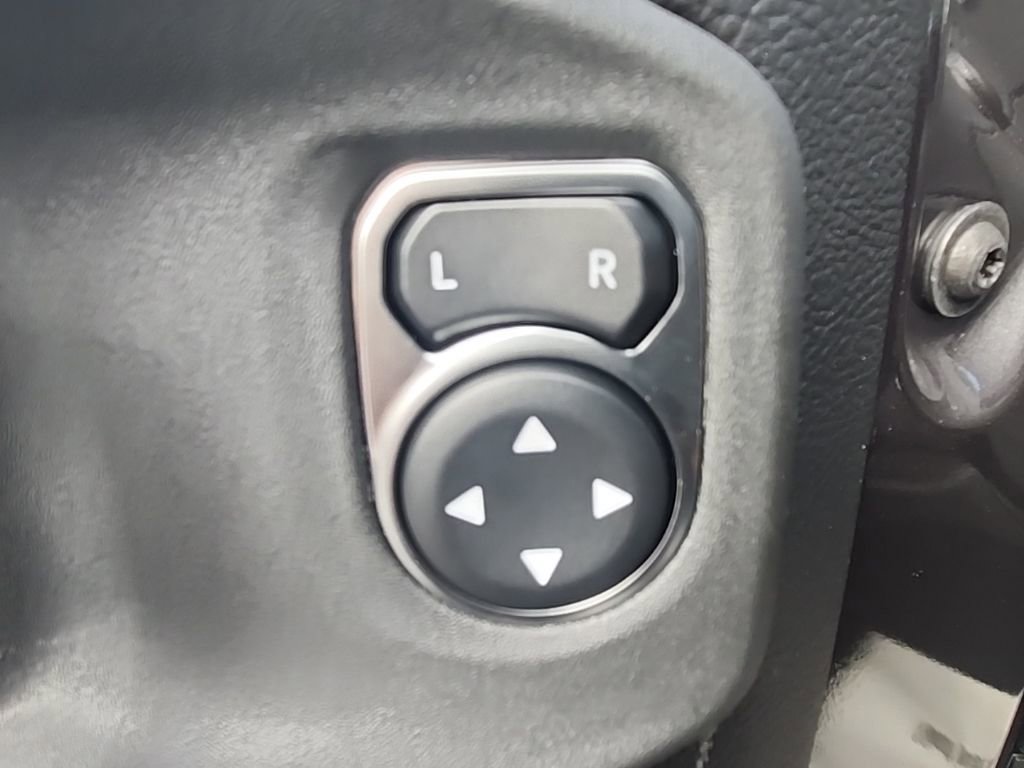 New 2026 Jeep Wrangler Unlimited Sahara AWD/4WD image 21