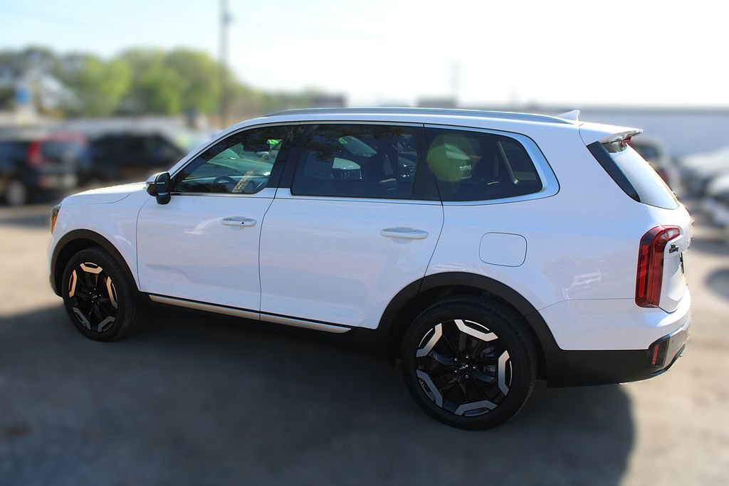 Certified 2023 Kia Telluride S w/ S Sunroof Package image 13