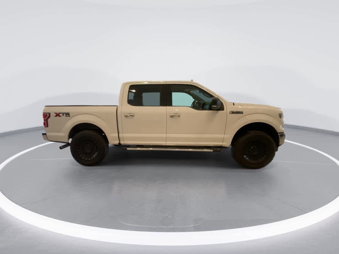 Used 2018 Ford F150 XLT w/ Equipment Group 302A Luxury AWD/4WD image 9