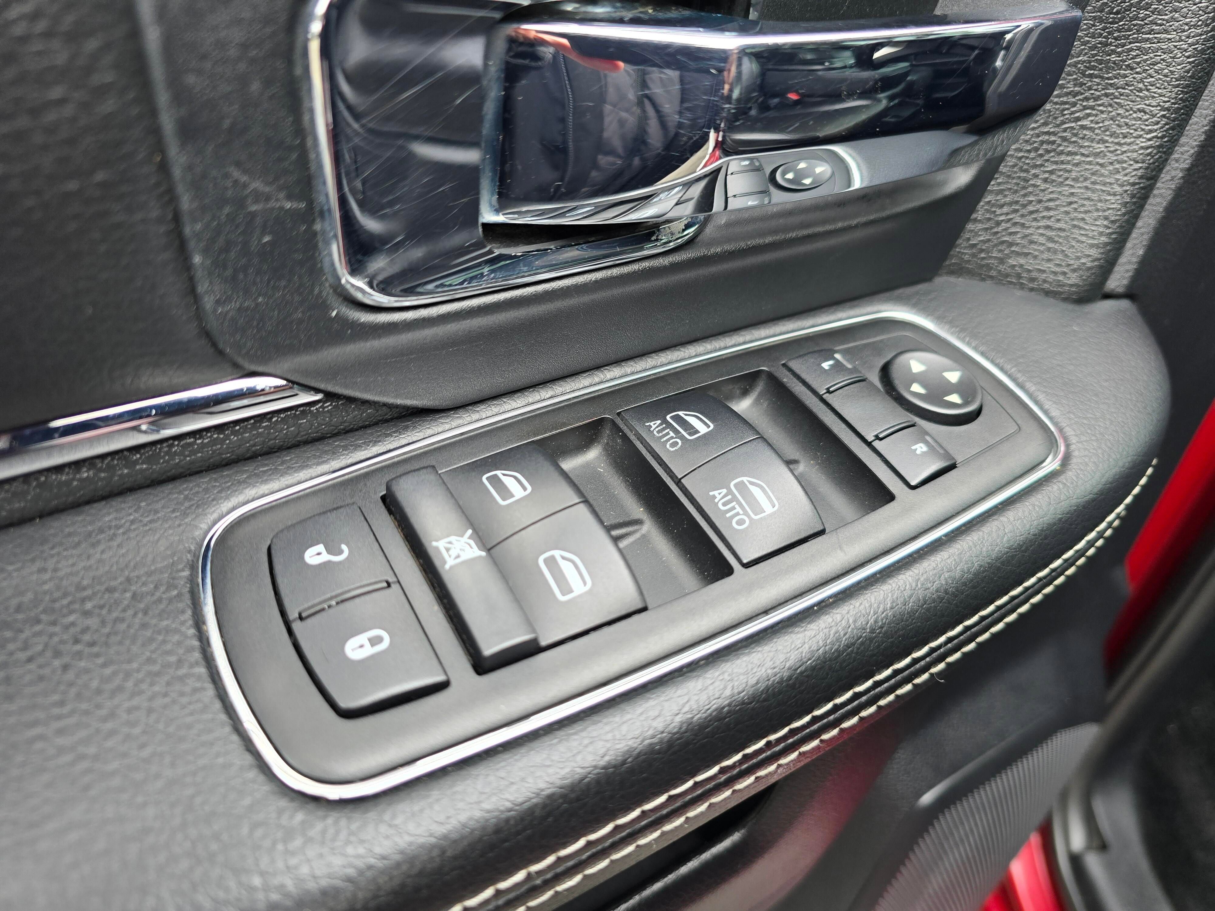 Used 2014 RAM 2500 Laramie image 24