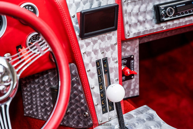 Used 1991 Chevrolet Corvette Coupe image 28