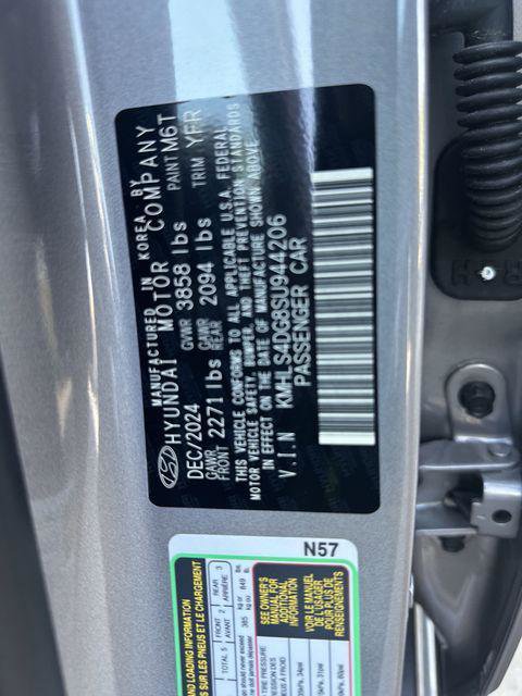 New 2025 Hyundai Elantra SEL image 31