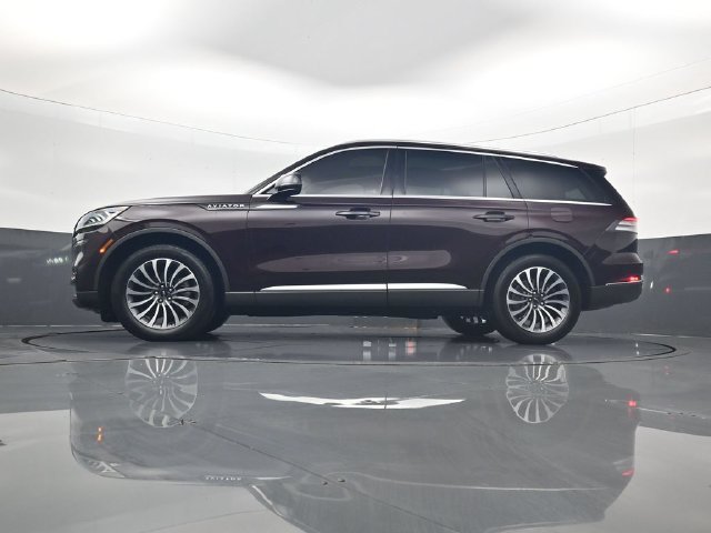 Used 2023 Lincoln Aviator AWD w/ Premium Package image 29