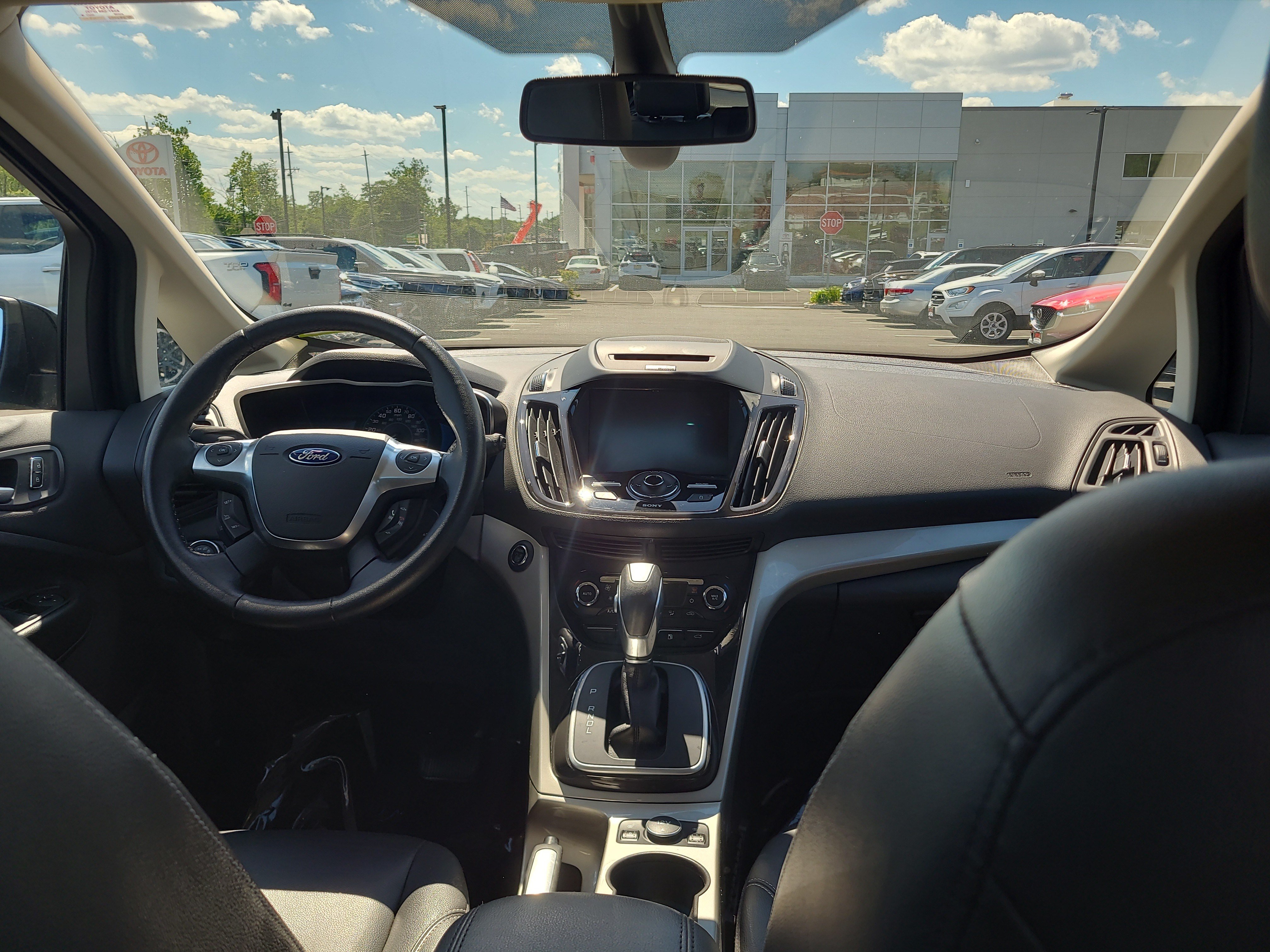 Used 2015 Ford C-MAX Energi SEL w/ Equipment Group 302A FWD image 18
