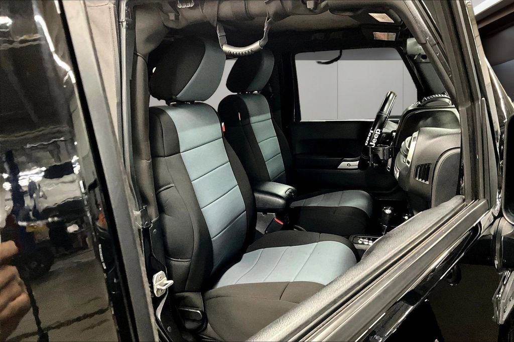 Used 2012 Jeep Wrangler Sahara w/ Connectivity Group image 26