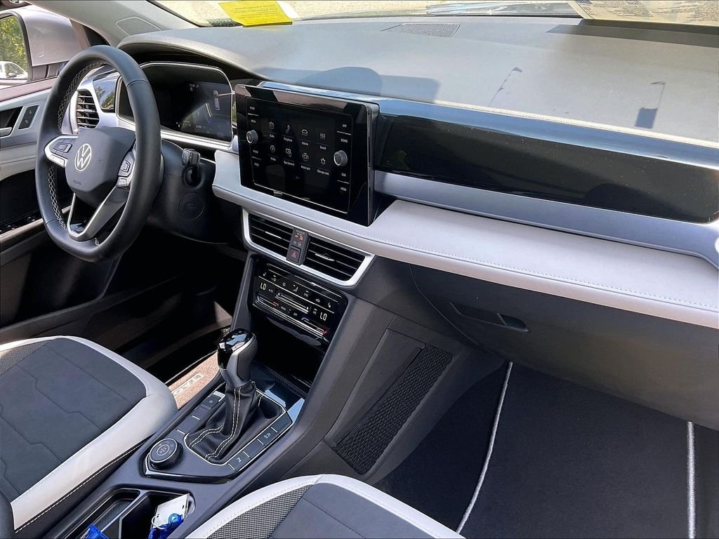 New 2026 Volkswagen Taos SE AWD/4WD image 9