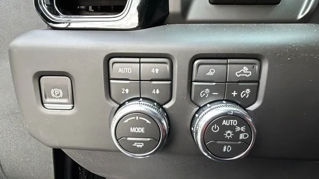 New 2026 GMC Sierra 1500 AT4X AWD/4WD image 13