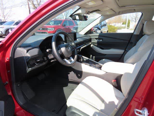 Certified 2025 Honda Accord Touring video 2