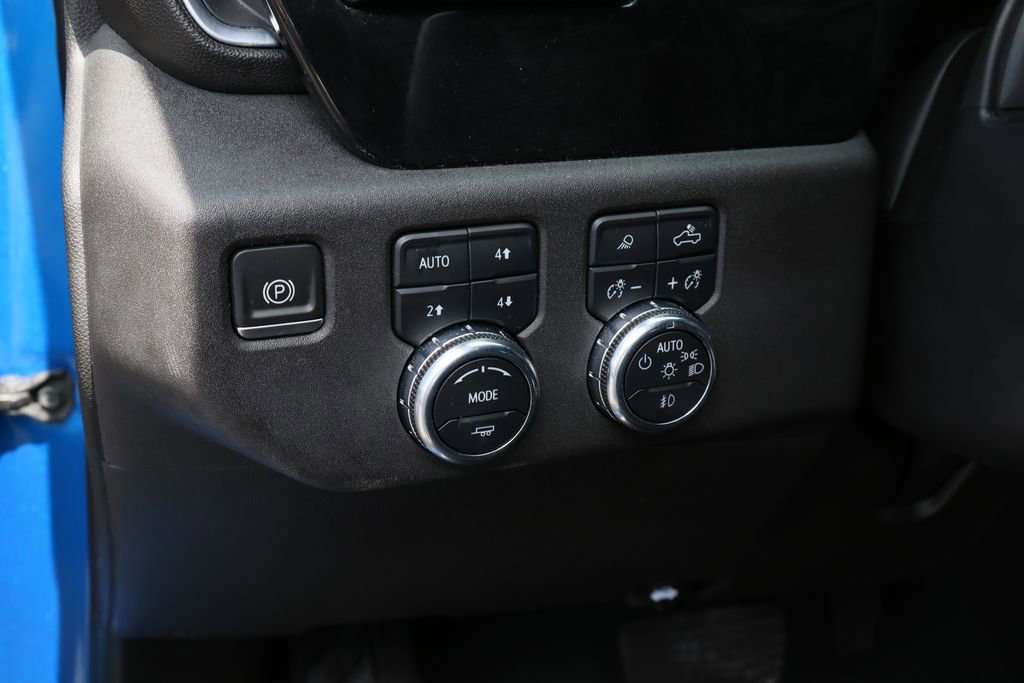 Used 2022 GMC Sierra 1500 Elevation w/ Elevation Premium Package AWD/4WD image 12