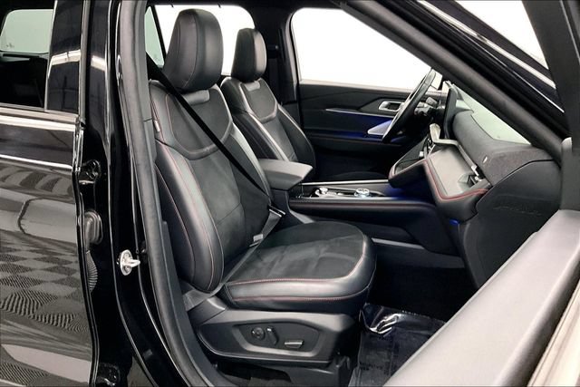 Used 2025 Ford Explorer ST AWD/4WD image 8