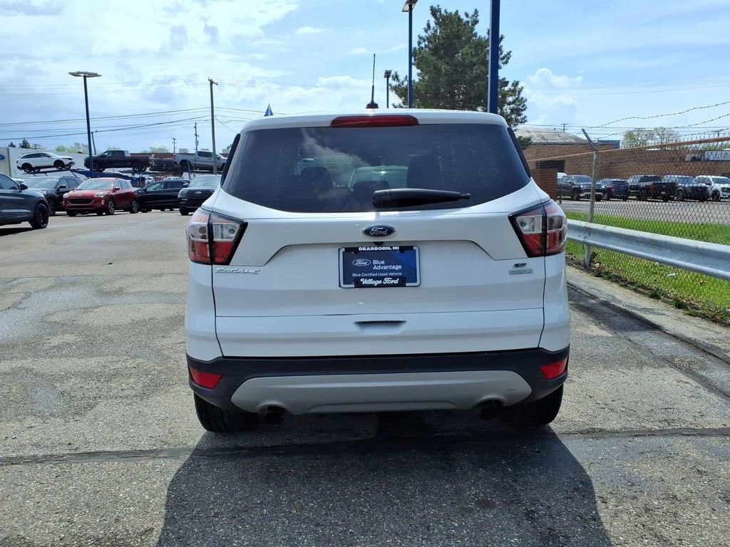 Certified 2017 Ford Escape SE FWD image 7