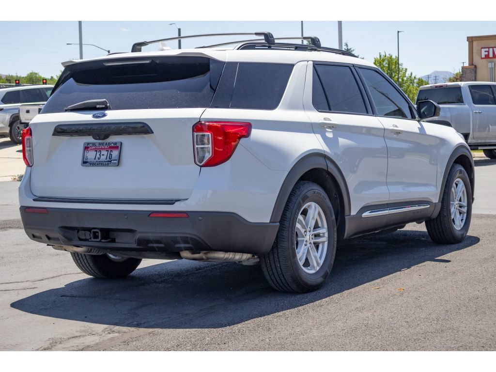 Used 2020 Ford Explorer XLT w/ Comfort Package AWD/4WD image 3