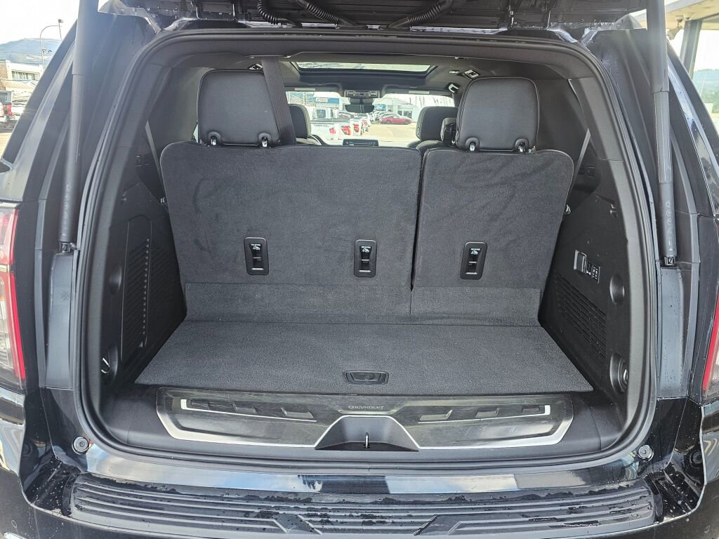 Used 2023 Chevrolet Tahoe Premier image 9