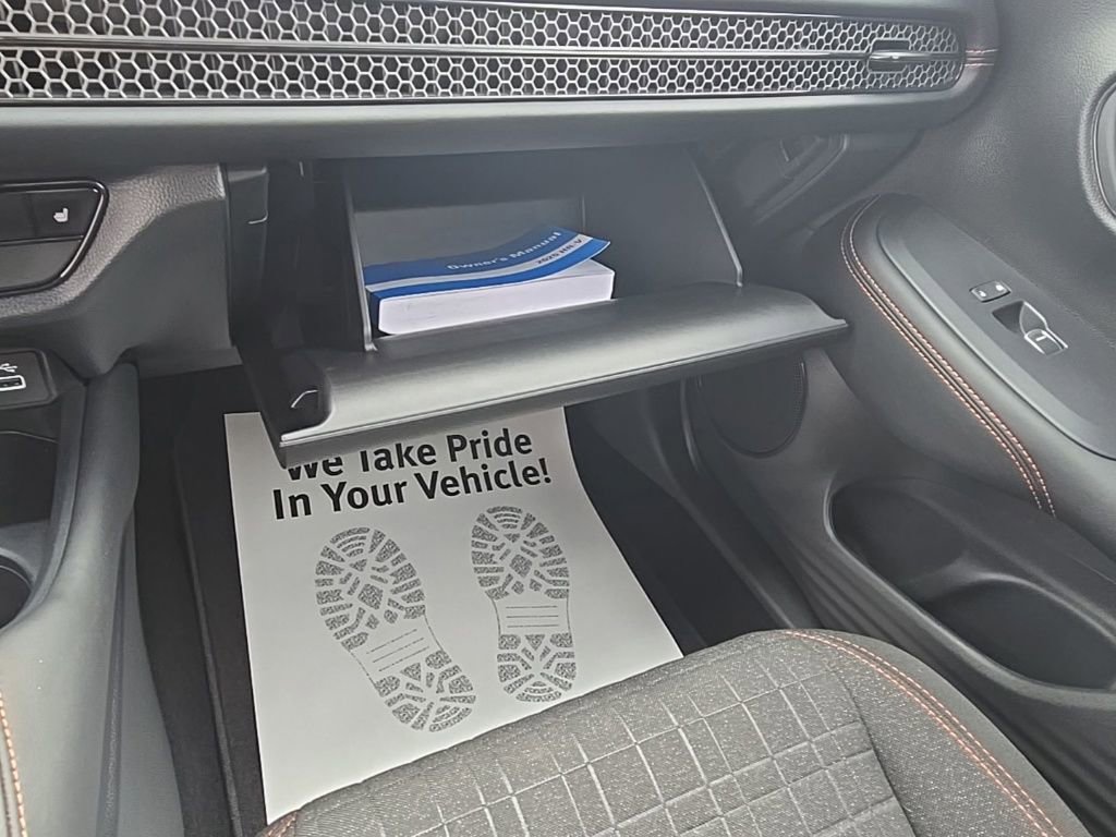 Used 2025 Honda HR-V Sport image 16