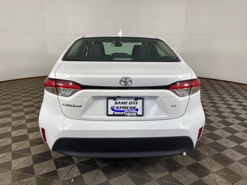 Used 2023 Toyota Corolla LE image 7