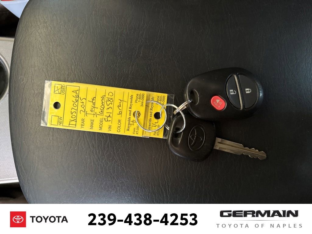 Used 2015 Toyota Tacoma 4x4 Double Cab w/ TRD Sport Package image 23