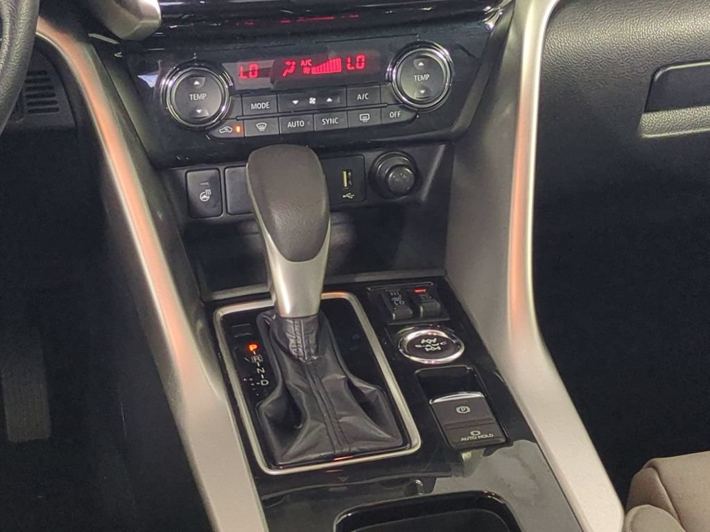 Used 2025 Mitsubishi Eclipse Cross AWD image 22