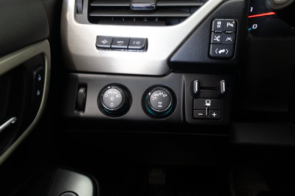 Used 2020 GMC Yukon Denali w/ Denali Ultimate Package AWD/4WD image 31