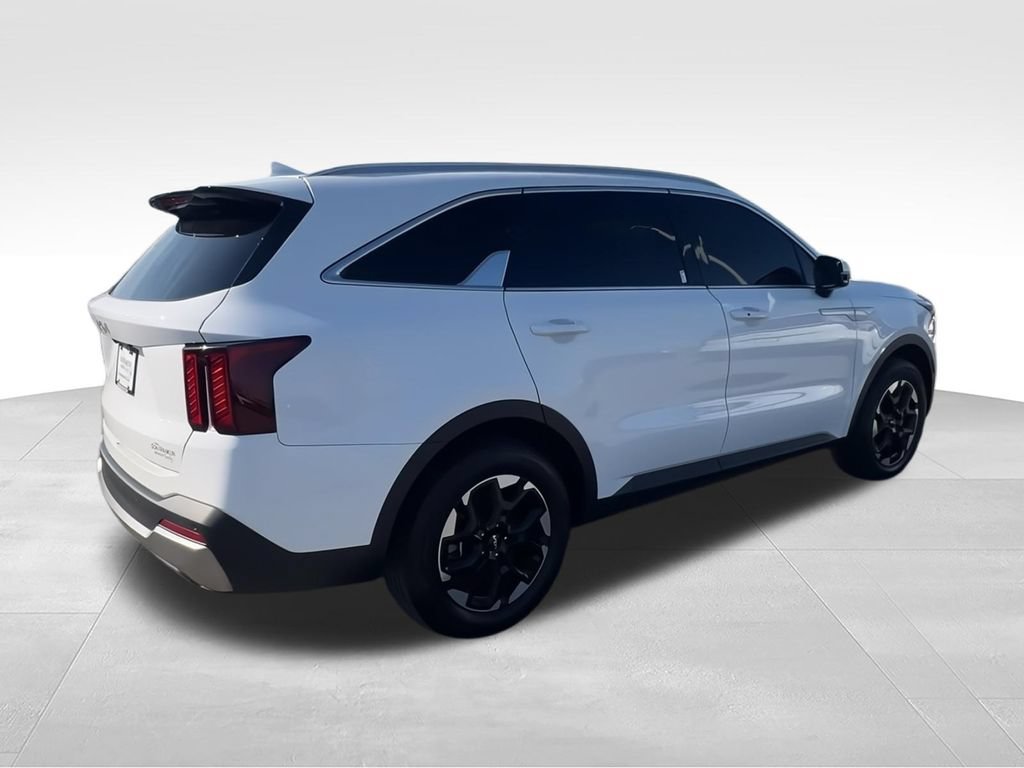 Used 2024 Kia Sorento S FWD image 8