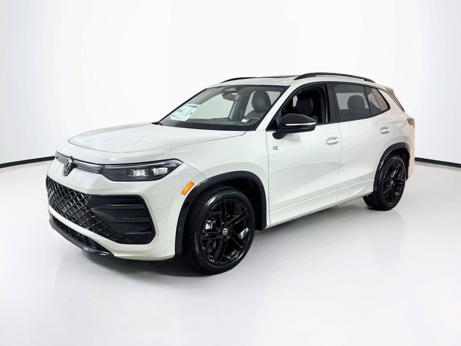 New 2026 Volkswagen Tiguan SE R-Line