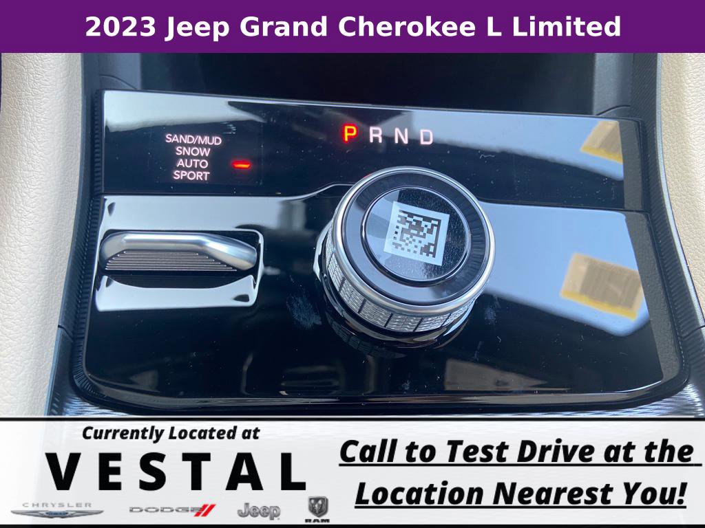New 2023 Jeep Grand Cherokee L Limited image 34