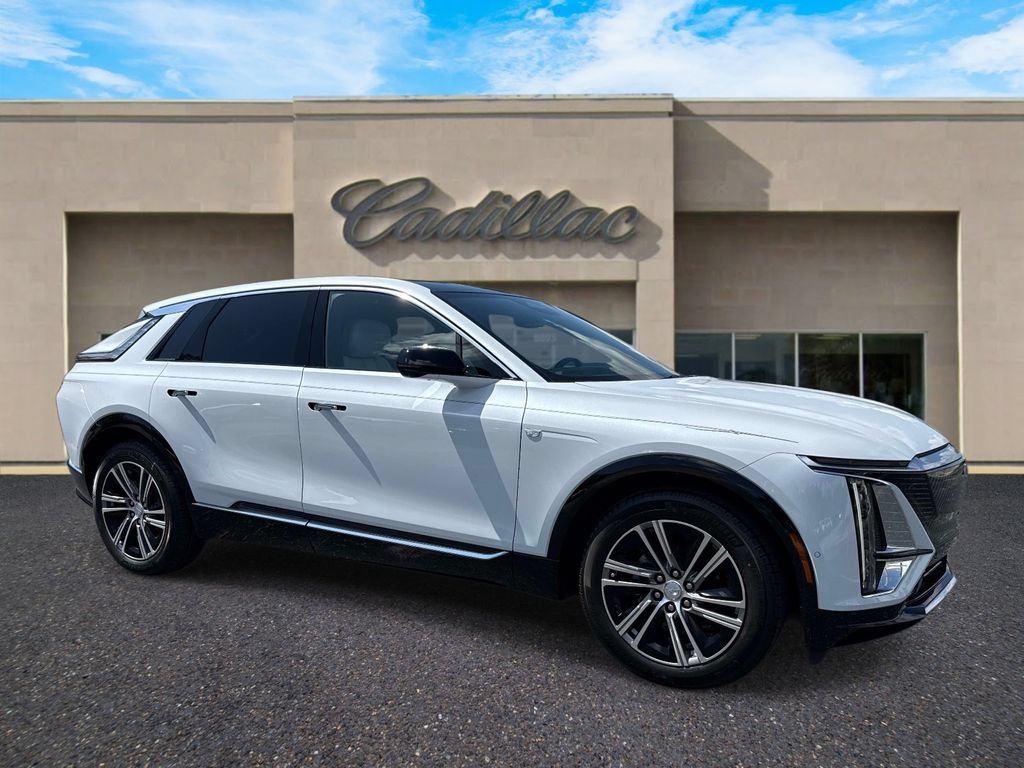 New 2026 Cadillac Lyriq Luxury