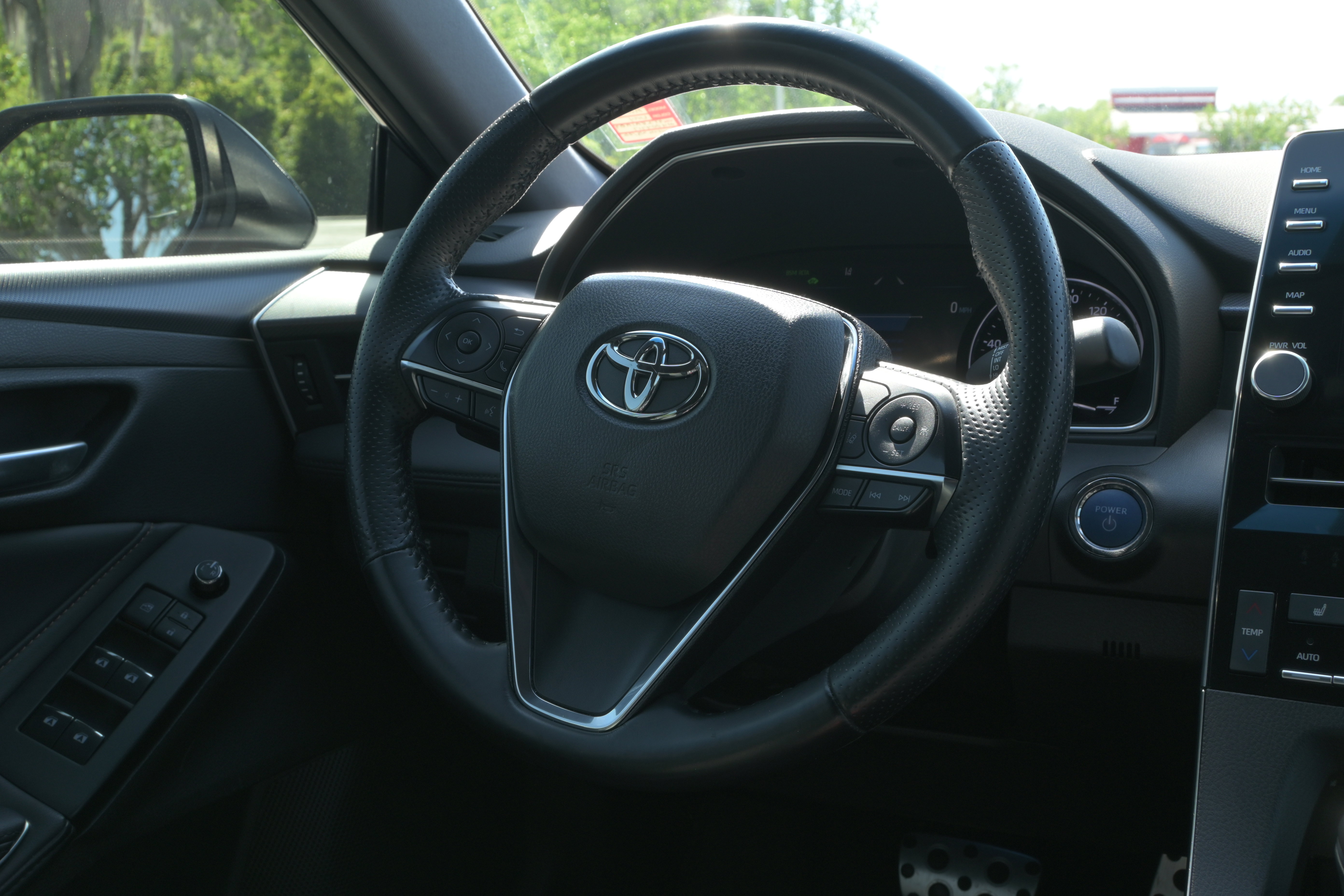 Used 2021 Toyota Avalon XSE FWD image 20