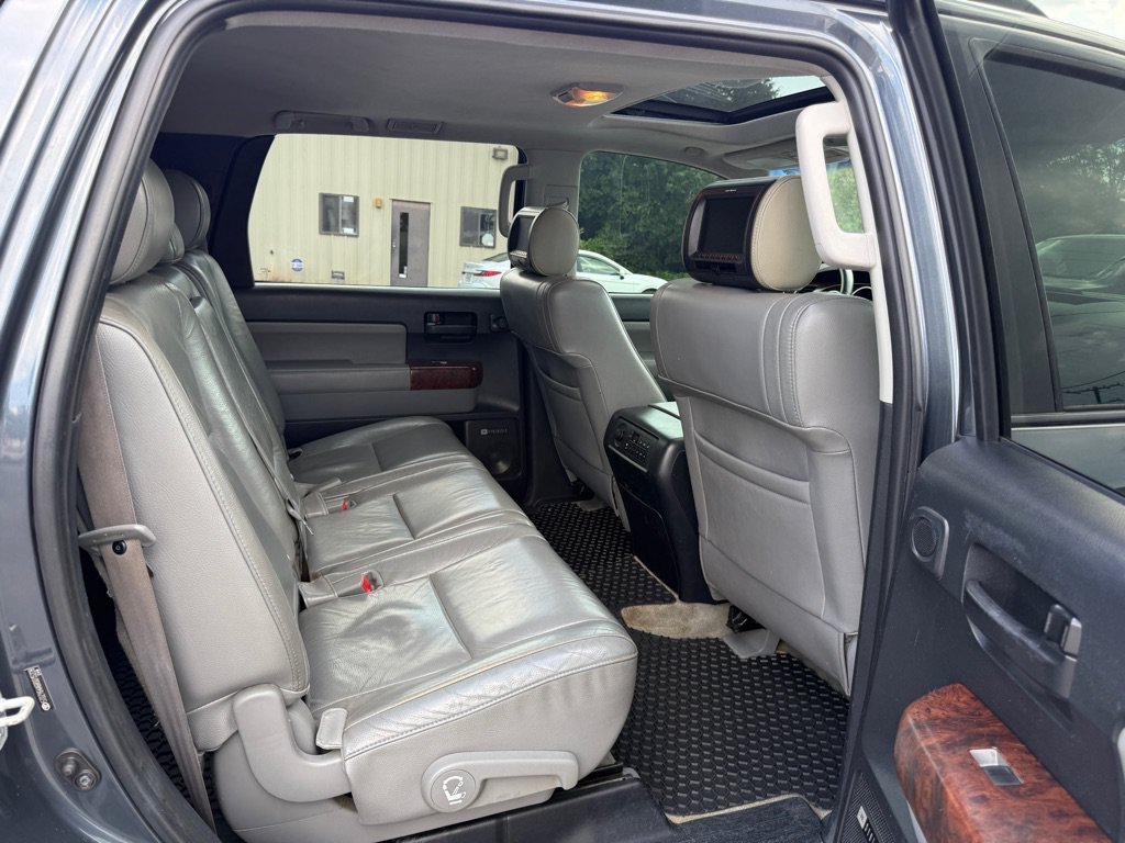 Used 2008 Toyota Sequoia SR5 RWD image 15