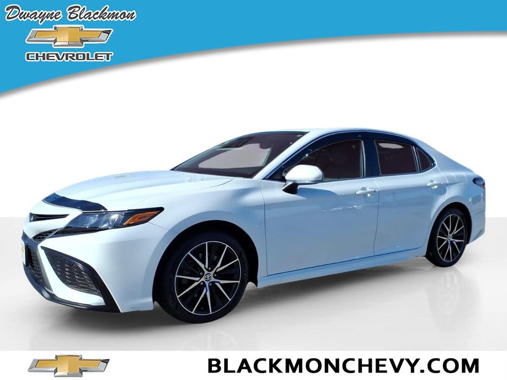 Used 2023 Toyota Camry SE w/ Audio Upgrade Package image 7