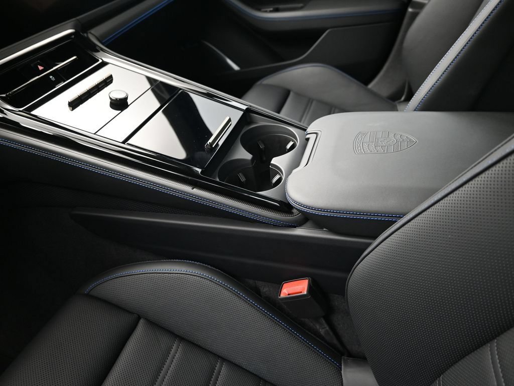 Certified 2026 Porsche Panamera Turbo S AWD/4WD image 22