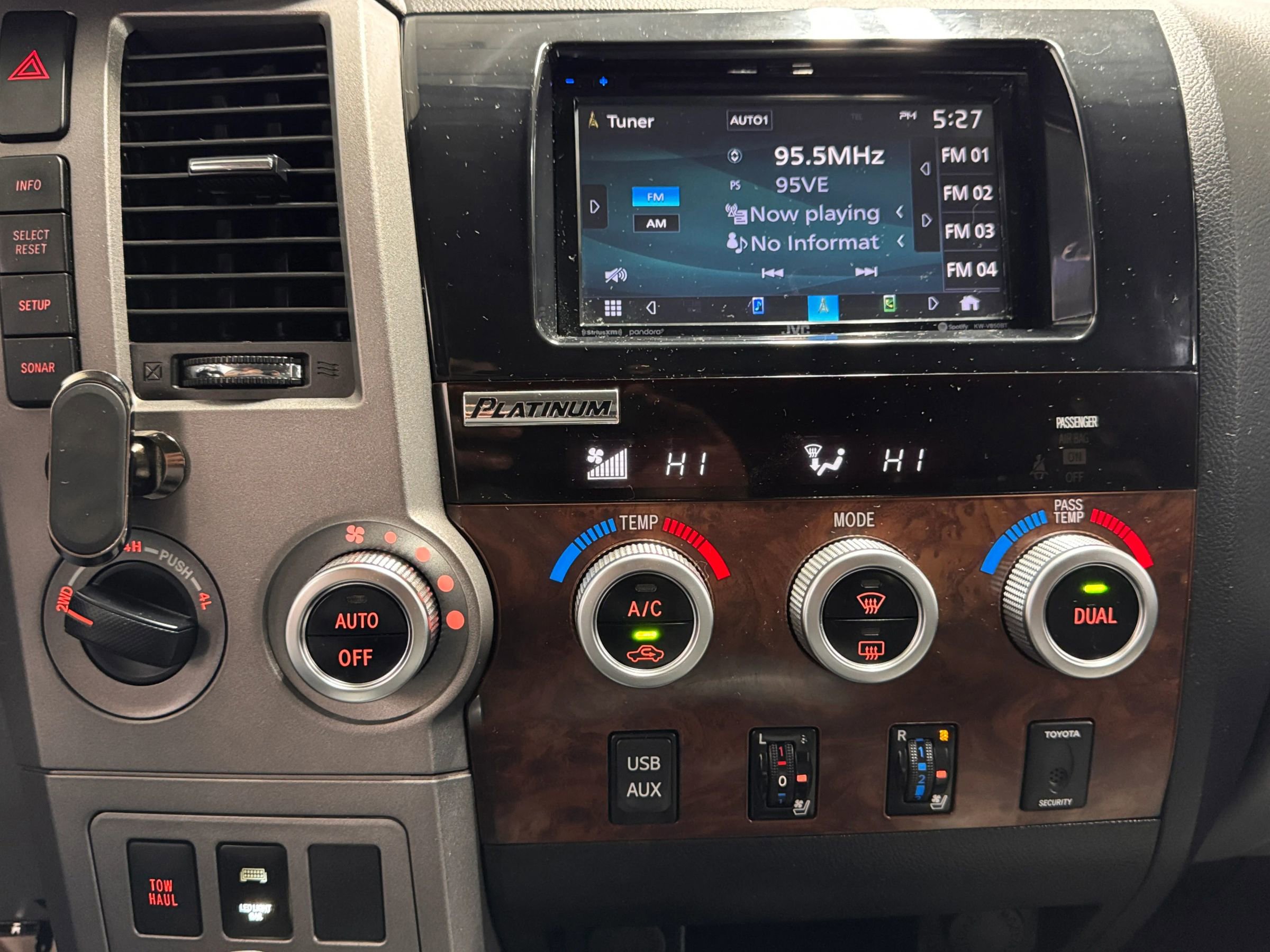 Used 2012 Toyota Tundra Limited image 19