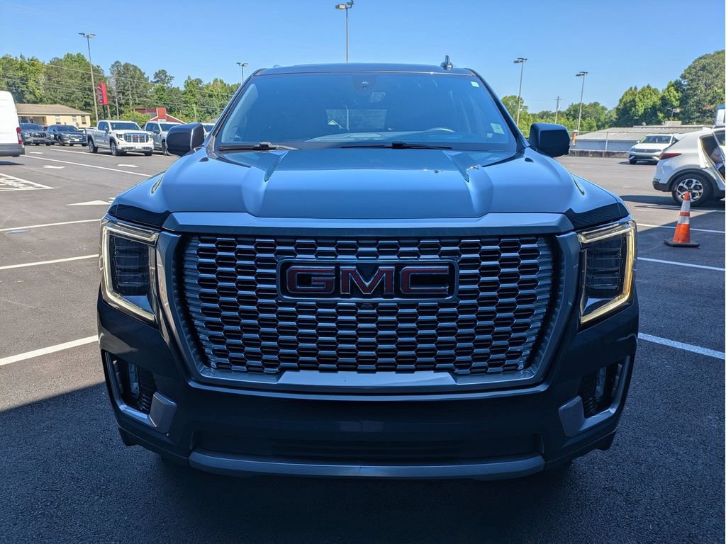 Used 2021 GMC Yukon Denali w/ Denali Ultimate Package AWD/4WD image 3