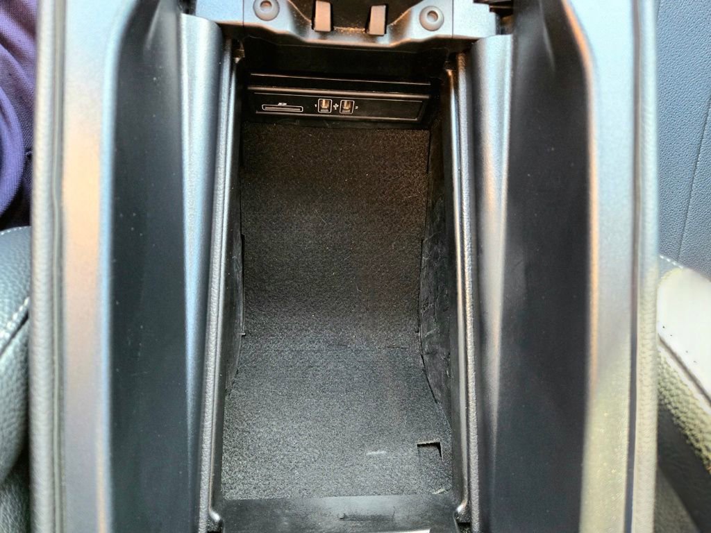 Used 2020 Mercedes-Benz E 450 4MATIC Sedan w/ Driver Assistance Package image 36