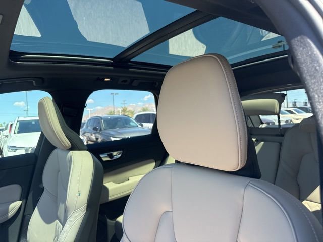 New 2026 Volvo XC60 B5 Plus w/ Protection Package Premier image 17